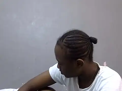 Petite Ebony10 online show from June 10, 7:18 am