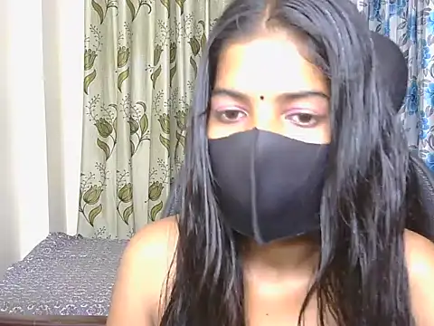 hoty-pihu online show from May 20, 3:56 am