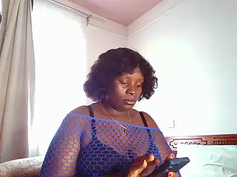 Snapshot of Sasha_queen24 chatting on June 29, 12:16 pm Sasha queen24 online show from June 29, 12:16 pm