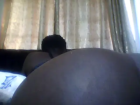 Snapshot of cutiebreey chatting on June 11, 2:59 pm cutiebreey online show from June 11, 2:59 pm