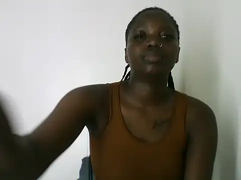 Snapshot of MelinVash chatting on May 19, 10:49 pm MelinVash online show from May 19, 10:49 pm