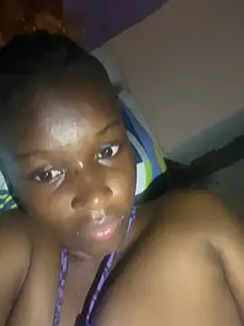 Snapshot of SassyPaulette chatting on June 22, 11:46 pm SassyPaulette online show from June 22, 11:46 pm