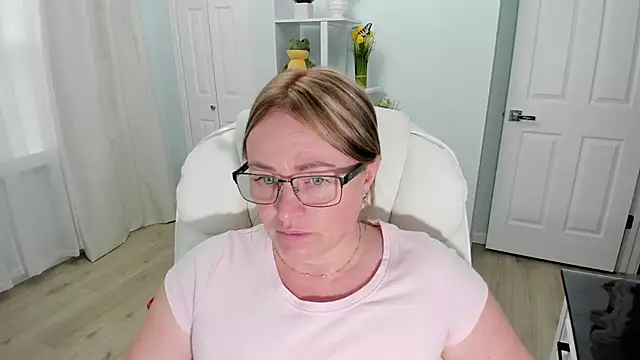 Vika73 online show from March 17, 7:15 pm