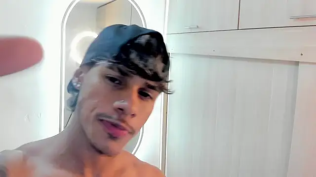 Joao da silva19 online show from June 26, 1:15 pm