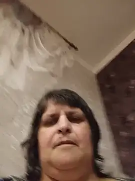Snapshot of LisichkaOksana chatting on May 18, 6:14 pm LisichkaOksana online show from May 18, 6:14 pm