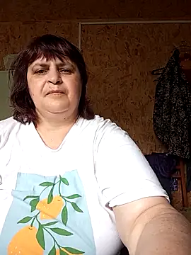 Snapshot of LisichkaOksana chatting on June 14, 8:27 am LisichkaOksana online show from June 14, 8:27 am