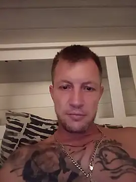 swissguy007 online show from August 2, 12:20 am