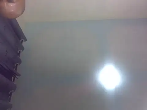Snapshot of Spicydoll22 chatting on June 14, 9:39 pm Spicydoll22 online show from June 14, 9:39 pm