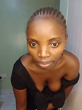 Alianamilly0 online show from May 17, 2:46 pm