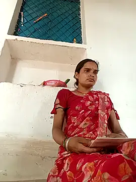 Snapshot of RAJNI_CUTY69 chatting on July 14, 2:05 am RAJNI CUTY69 online show from July 14, 2:05 am