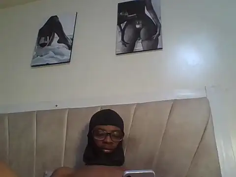 Snapshot of freakyboy255 chatting on July 18, 3:38 pm freakyboy255 online show from July 18, 3:38 pm