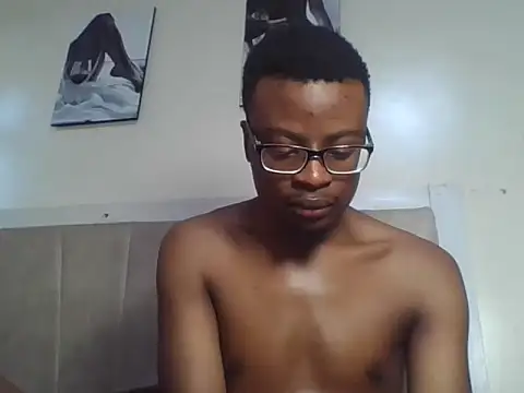 Snapshot of freakyboy255 chatting on July 28, 2:13 pm freakyboy255 online show from July 28, 2:13 pm