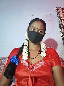 Snapshot of madhushree143 chatting on July 10, 4:39 am madhushree143 online show from July 10, 4:39 am