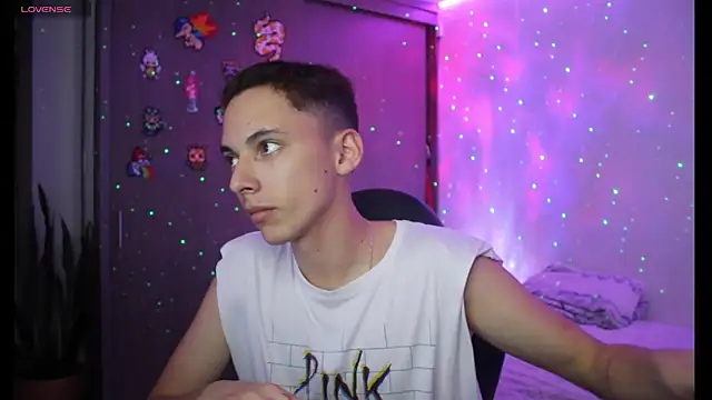 archi love online show from February 5, 7:18 am