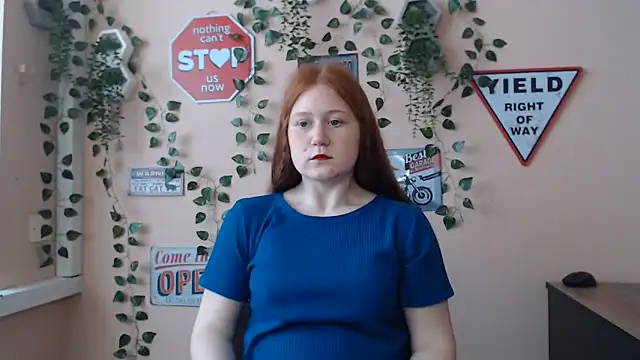 Snapshot of Red__Girll chatting on May 20, 12:22 pm Red Girll online show from May 20, 12:22 pm