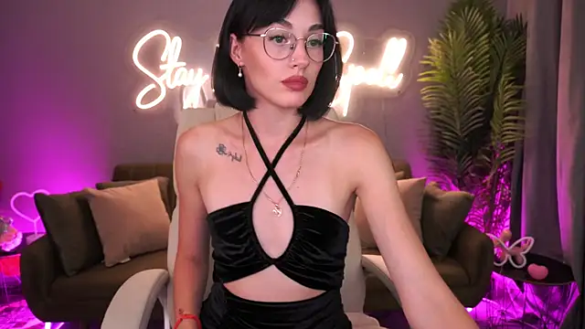 Snapshot of EviiLune chatting on August 2, 8:29 pm EviiLune online show from August 2, 8:29 pm