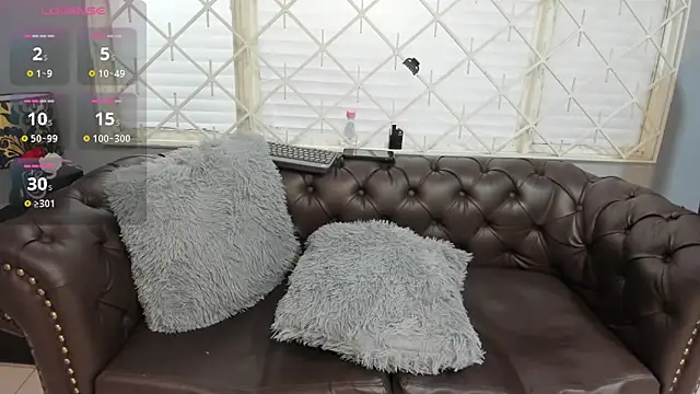 OliviaWilliamm online show from June 16, 11:46 am