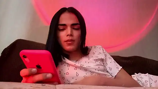 MarlyJess online show from May 28, 12:24 pm