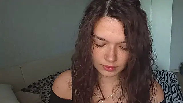 Vicki queen online show from June 27, 5:12 am