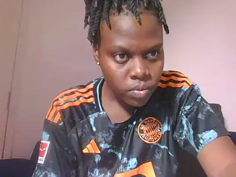 Snapshot of preety_ebony23 chatting on June 30, 7:04 pm preety ebony23 online show from June 30, 7:04 pm