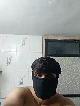 Snapshot of adil_cute chatting on May 24, 6:02 pm adil cute online show from May 24, 6:02 pm