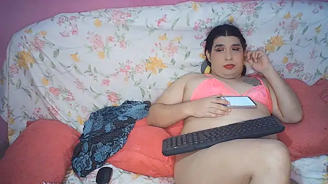 Snapshot of Keissy_doll chatting on July 18, 5:22 am Keissy doll online show from July 18, 5:22 am