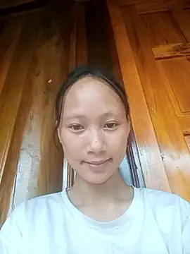 Snapshot of hellenmay11 chatting on June 7, 9:57 am hellenmay11 online show from June 7, 9:57 am
