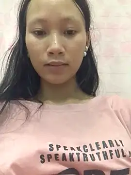 Snapshot of hellenmay11 chatting on July 3, 1:28 pm hellenmay11 online show from July 3, 1:28 pm