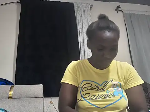 sexyleah25 online show from July 5, 8:16 pm