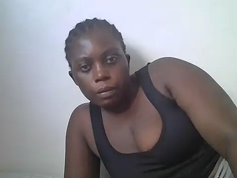Snapshot of booty_queen8 chatting on May 24, 8:41 am booty queen8 online show from May 24, 8:41 am