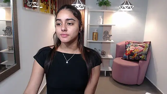 Snapshot of _Lucy_Grey_ chatting on June 8, 11:10 am Lucy Grey online show from June 8, 11:10 am