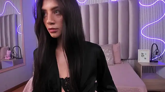 LOLA NOVAMD online show from May 20, 12:44 pm