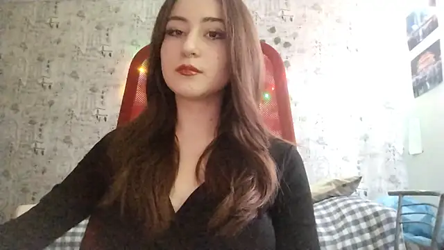 Snapshot of Pollykiss chatting on May 20, 2:45 pm Pollykiss online show from May 20, 2:45 pm