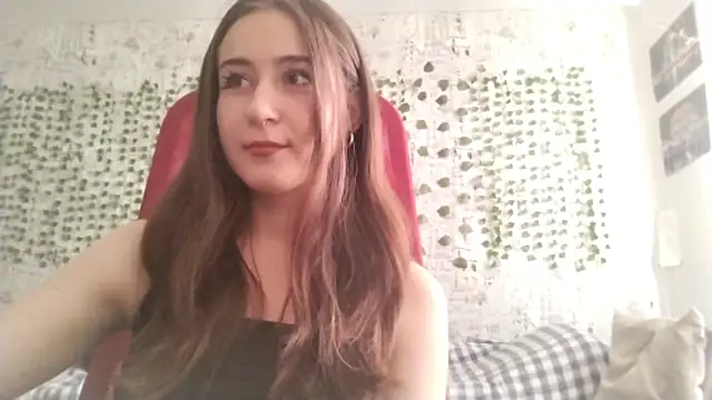 Pollykiss online show from June 30, 11:11 am