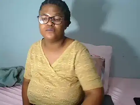 CandyYumsAerolaXX online show from May 21, 9:55 pm