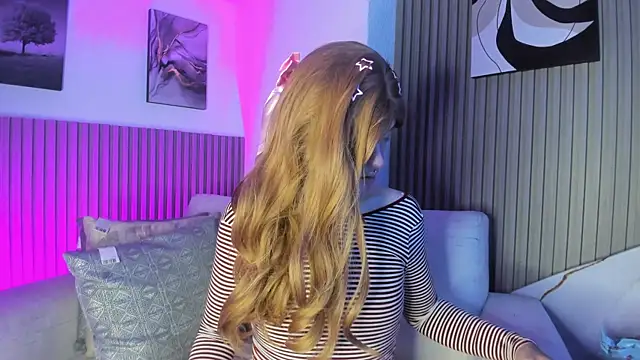 Victoria Hiills online show from June 25, 8:13 pm