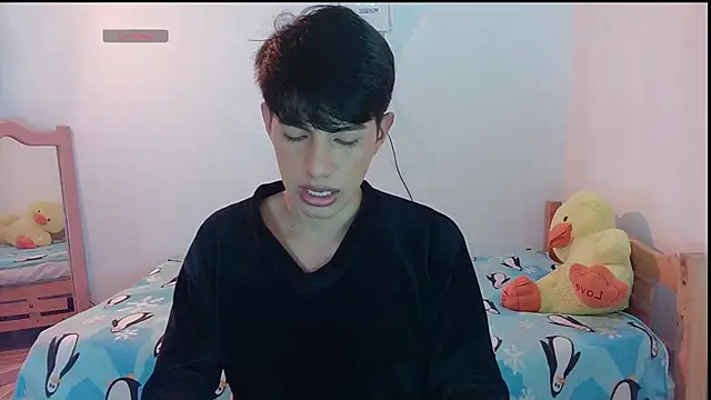 Snapshot of phuwin_bj chatting on June 24, 5:39 am phuwin bj online show from June 24, 5:39 am