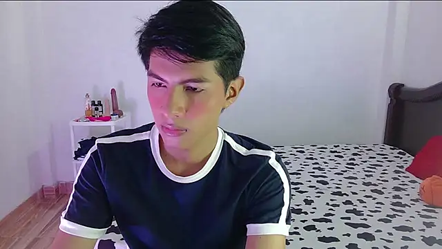 Snapshot of phuwin_bj chatting on July 6, 6:21 am phuwin bj online show from July 6, 6:21 am