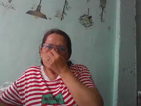 momshe2026 online show from June 20, 7:55 am