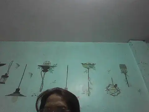momshe2026 online show from July 11, 1:47 pm
