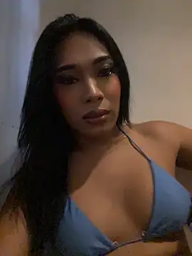 hugecock tamira online show from June 4, 6:25 pm