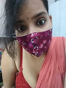 Snapshot of shalini_gupta05 chatting on July 14, 2:05 am shalini gupta05 online show from July 14, 2:05 am
