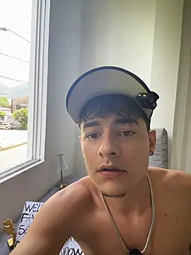 Snapshot of mischievousprince_ chatting on June 27, 4:23 pm mischievousprince online show from June 27, 4:23 pm