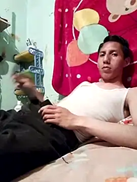 Snapshot of Twink0207 chatting on July 3, 11:22 pm Twink0207 online show from July 3, 11:22 pm