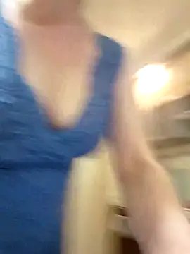 Snapshot of Kitty-MEOWW chatting on June 25, 7:51 pm Kitty-MEOWW online show from June 25, 7:51 pm