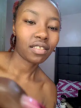 Snapshot of Sneecat03 chatting on May 20, 8:15 pm Sneecat03 online show from May 20, 8:15 pm