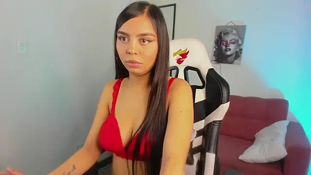 Snapshot of Athenea_as chatting on May 22, 7:52 pm Athenea as online show from May 22, 7:52 pm