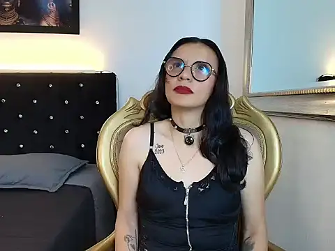 Afroditta Rosse online show from May 30, 2:58 pm