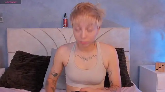 vane grey online show from July 10, 6:21 pm