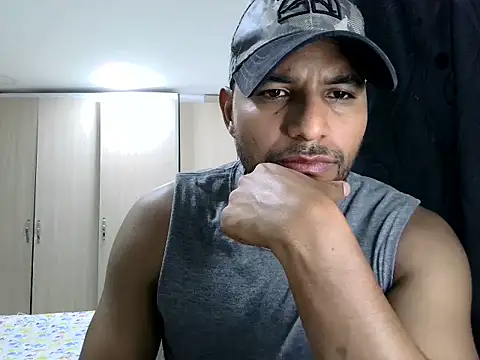 Snapshot of Bruno_vip chatting on May 22, 1:24 am Bruno vip online show from May 22, 1:24 am
